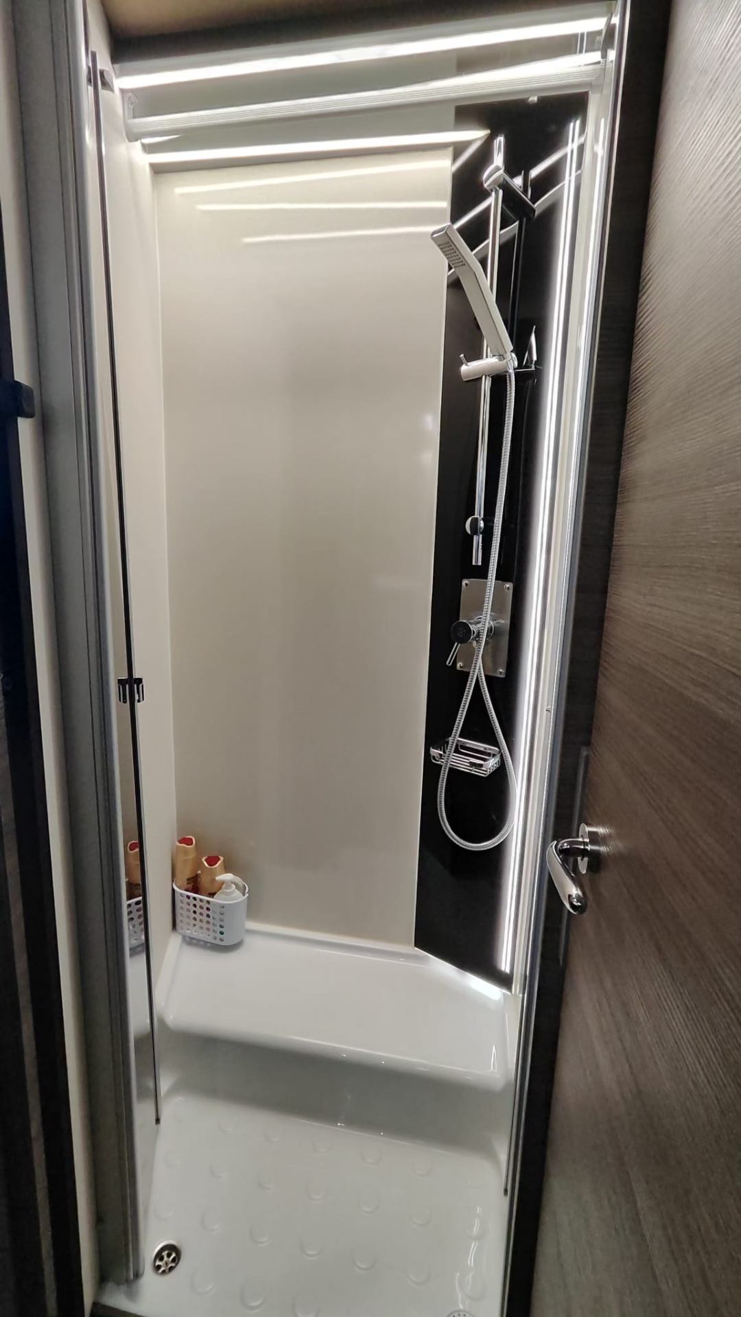 Separate shower