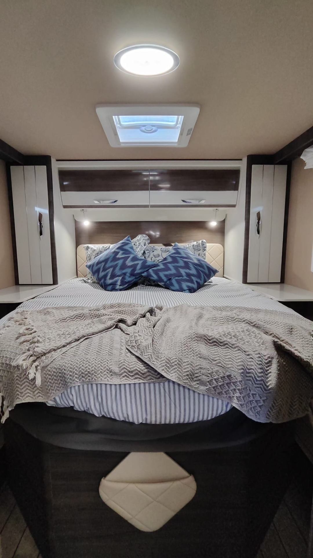 Rear queen bedroom